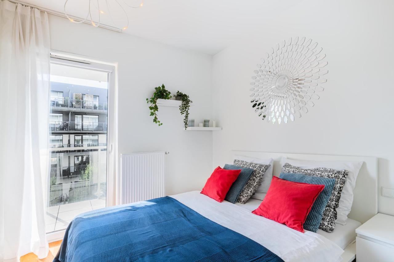 Apartamenty Homely Place Serce Poznania - Stary Rynek - Parking Ruang foto