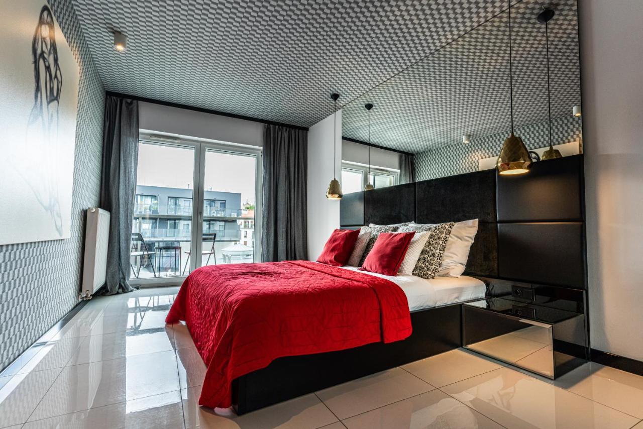 Apartamenty Homely Place Serce Poznania - Stary Rynek - Parking Bagian luar foto