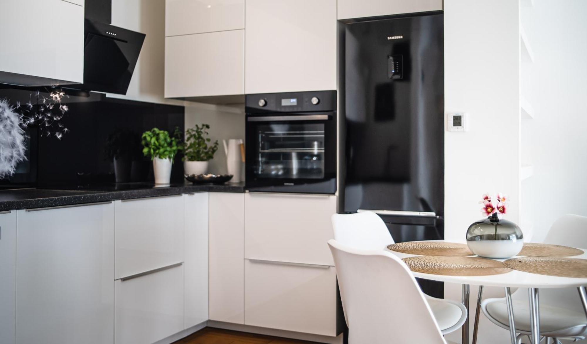 Apartamenty Homely Place Serce Poznania - Stary Rynek - Parking Ruang foto