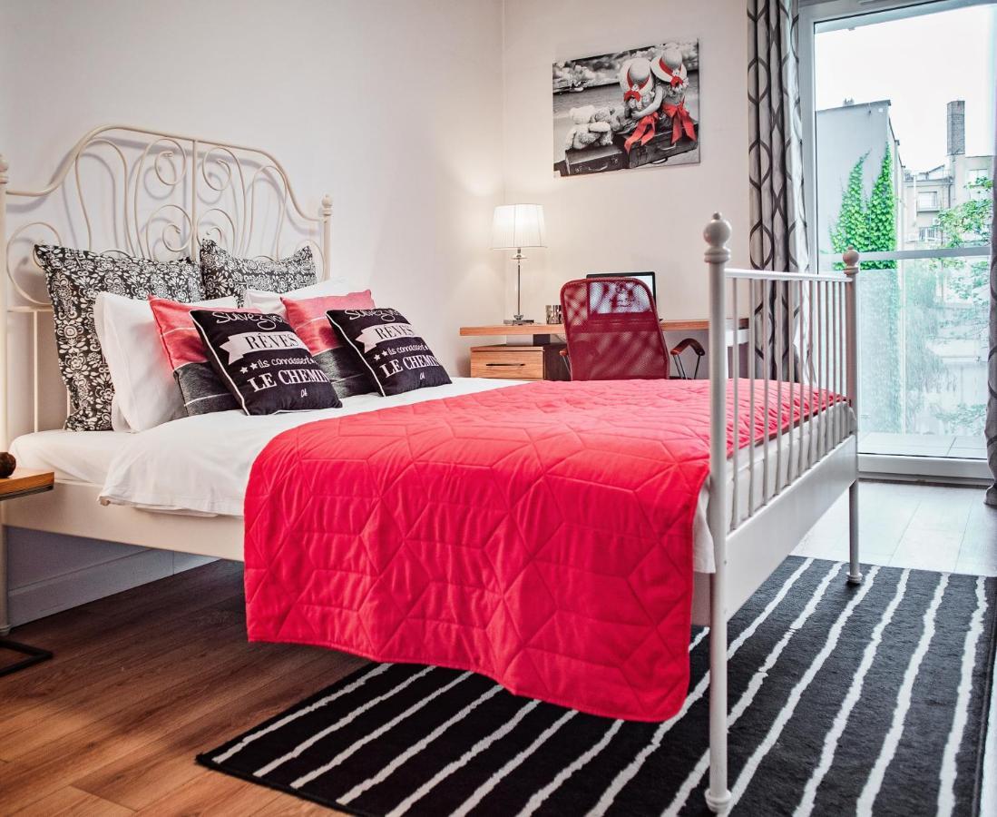 Apartamenty Homely Place Serce Poznania - Stary Rynek - Parking Bagian luar foto